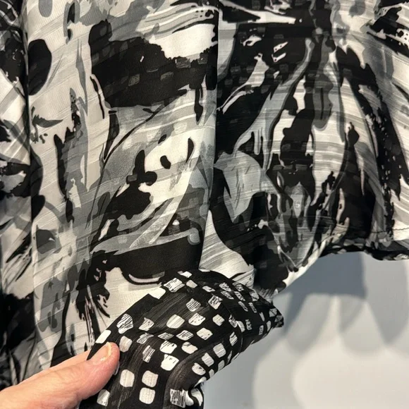 Skirt - Picture 4 of 5